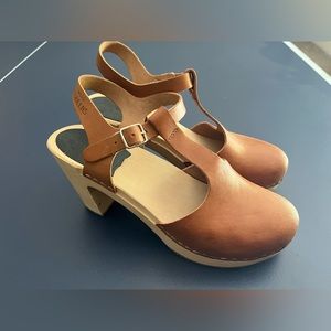 Swedish Hasbeens heel clogs size 40